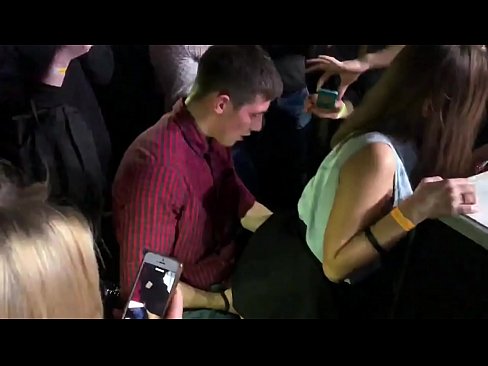 ❤️ Sexo real en una discoteca rusa. Chica rusa de 18 años en el ano y la vagina follada en un club nocturno ❤️ Video de sexo de calidad en es.xxxtophd.ru ❌️❤️❤️❤️❤️❤️❤️❤️